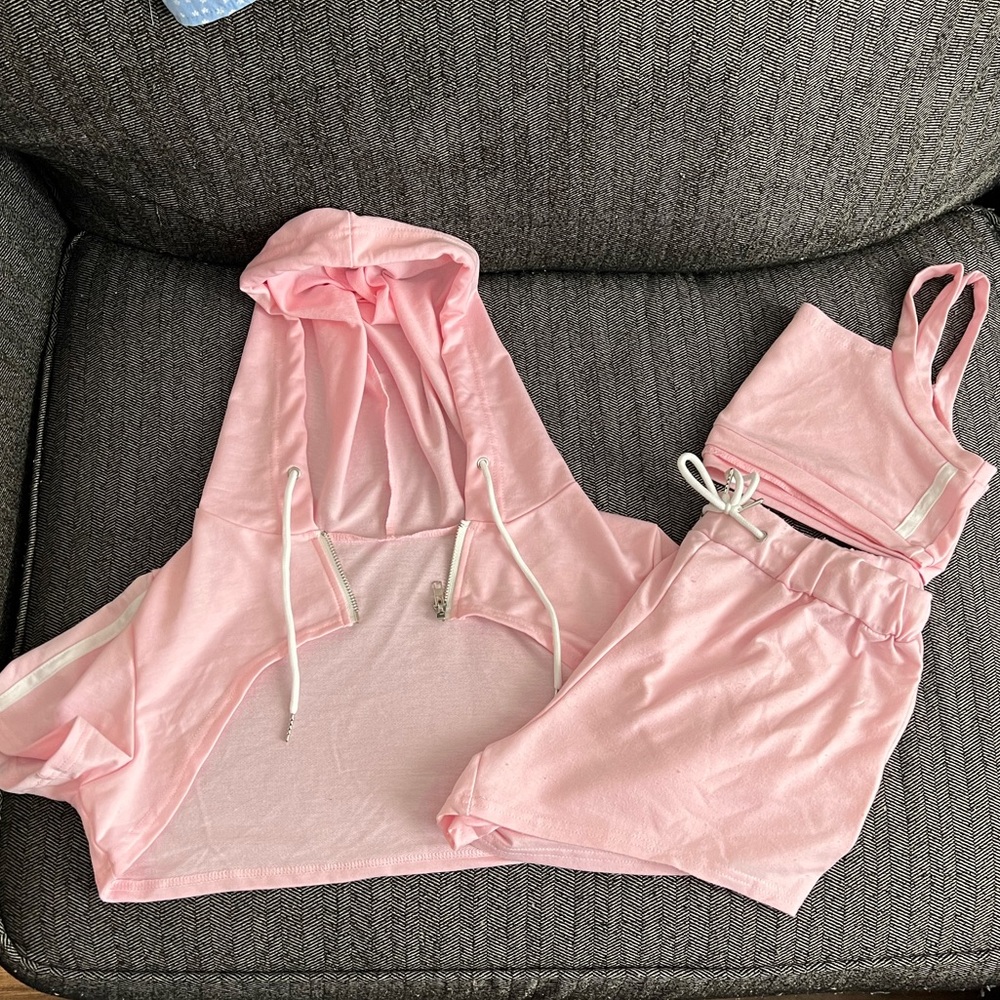 SHIEN, 3 piece bundle, size M.